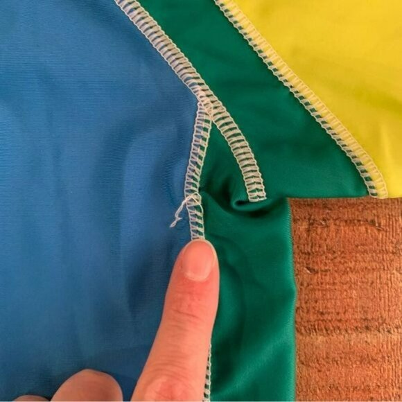 UV skins boys rashguard with surfing dinosaur in blue and green -12/18M - Picture 2 of 8